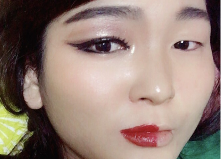 ユニバースはらの二重デカ目詐欺メイク方法は?自撮りやり方&道具ブランド