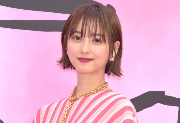 佐々木希、夫・渡部建の活動再開にコメント 支えに感謝し「ゼロから頑張る主人の姿を見守る」 | ORICON NEWS