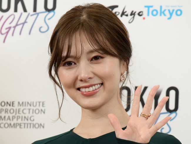 ミステリと言う勿れ』白石麻衣が微笑むオフショットに「まいやん女神」(クランクイン!) - Yahoo!ニュース