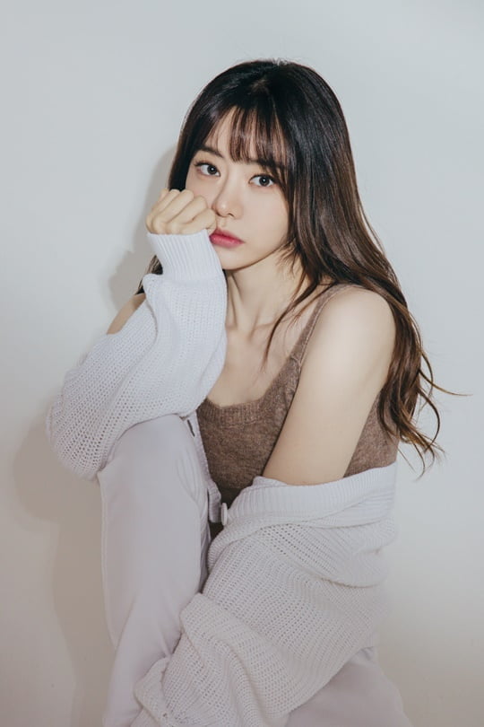 서유리 현 소속사 스타잇엔터테인먼트와 두 번째 재계약…깊은 신뢰 | 한경닷컴