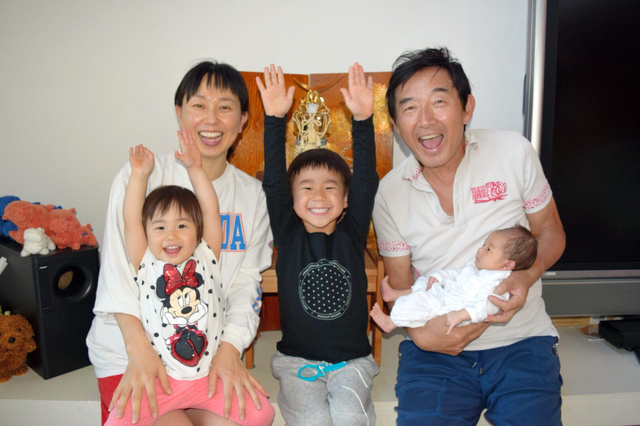 東尾理子さん、体外受精で3人の子 子育ては完璧求めず: