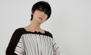 エル独占密着】柴咲コウが髪を切った！ 大胆ヘアカットでショートヘアにイメチェン| ビューティ | ELLE ［エル デジタル］