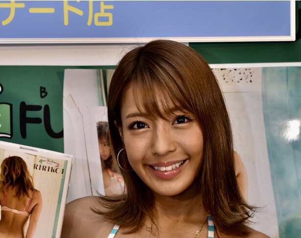 橋本梨菜「とにかくハワイが好きなんです。『橋本梨菜=ハワイ』みたいに思ってもらえたらとうれしいです」|ウォーカープラス