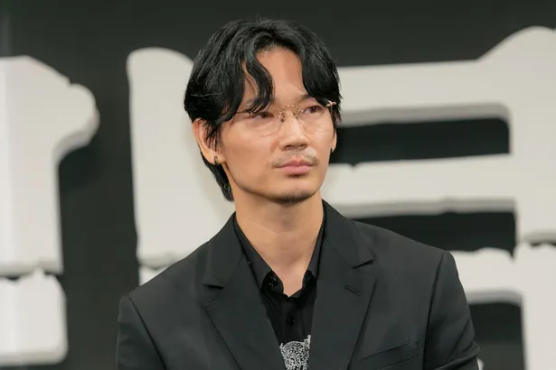 綾野剛、モチベーションを保つ秘訣は「最高の仲間を見つけること」 | WEBザテレビジョン