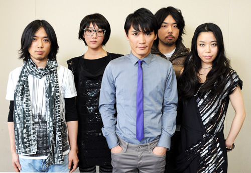 asahi.com（朝日新聞社）：シーンを泳ぐ 違和感の美学 サカナクションが新作アルバム - 音楽 - 映画・音楽・芸能