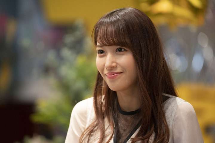 鷲見玲奈:ミステリアスな女性役に「色気がやばい」「似合う」 「アプ恋」で本格ドラマデビュー&キスシーンも - MANTANWEB(まんたんウェブ)