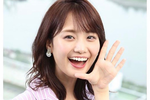 フジ井上清華アナ、まるで本物のCA制服姿 「ハマりすぎ」「ANAの社員ですね」の声続々(ENCOUNT) - Yahoo!ニュース