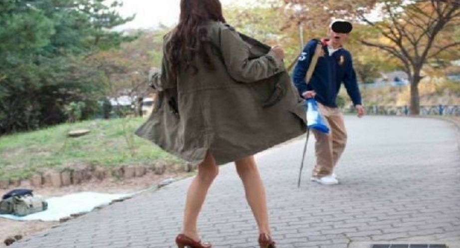 "살면서 처음으로 여자 바바리맨 본 썰 푼다"