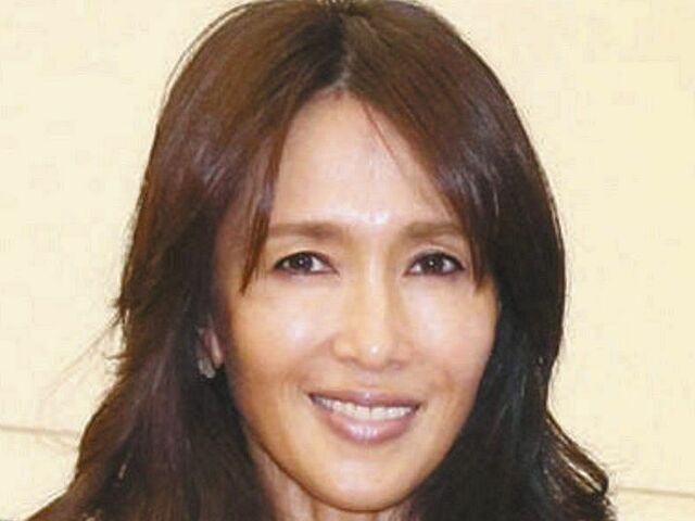 工藤静香が大胆ボディースーツ披露 「背中綺麗すぎます」「峰不二子みたい!」ファン絶賛(中日スポーツ) - Yahoo!ニュース