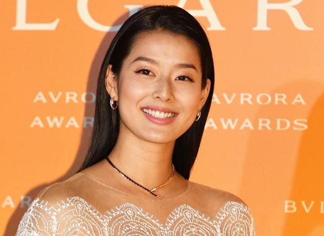 すみれ出産 4170gの「BIGな男の子」河北麻友子や板野友美も祝福/芸能/デイリースポーツ online