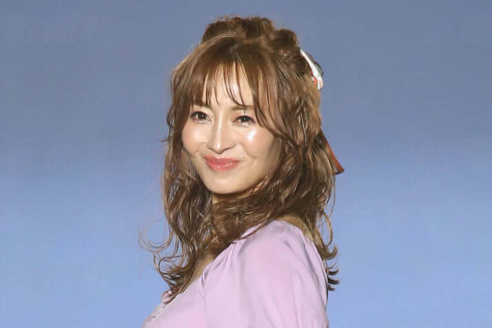 新山千春、一般男性との交際が話題 注目する意外な“層”と予想される今後の展開 | デイリー新潮