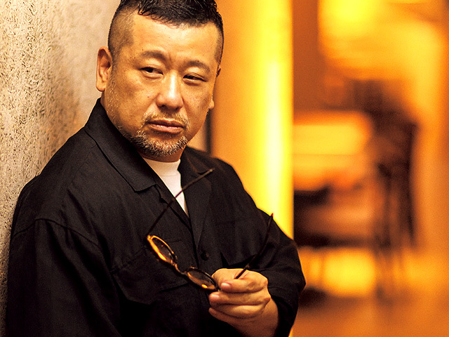 芸人きってのモテ男・ケンドーコバヤシがお洒落スナックで「デートの極意」を語る！(2/2)[東京カレンダー | グルメ・レストラン、ライフスタイル情報]