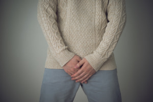 男性の下腹部痛|鈍痛やチクチク痛。病院は何科?腰痛や下痢も | Medicalook(メディカルック)