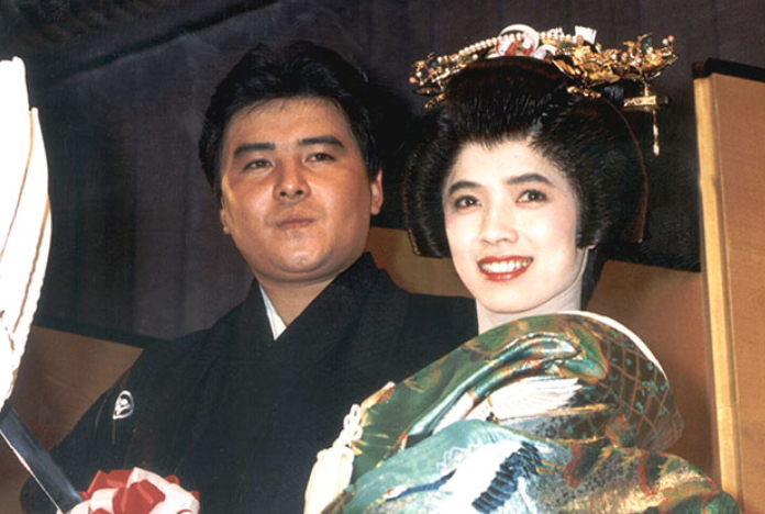 人気商品 披露宴 結婚式 榊原郁恵 渡辺徹 メニュー表 コレクター必見 原本 - フィギュア - mekaniksan.com.tr