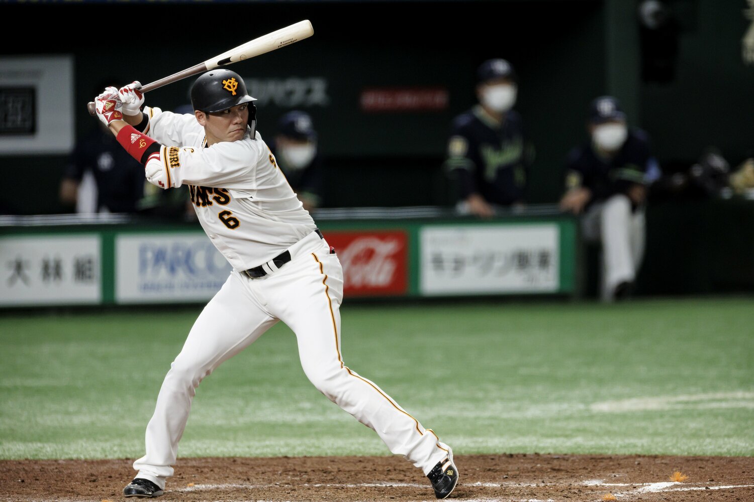 独占》「そんな選手になって欲しくない」巨人・原監督が明かす、坂本勇人にLINEで送った厳しい“苦言”の中身<丸佳浩は“ヨギボーの秘密基地”で好調?>(3/5) - プロ野球 - Number Web - ナンバー