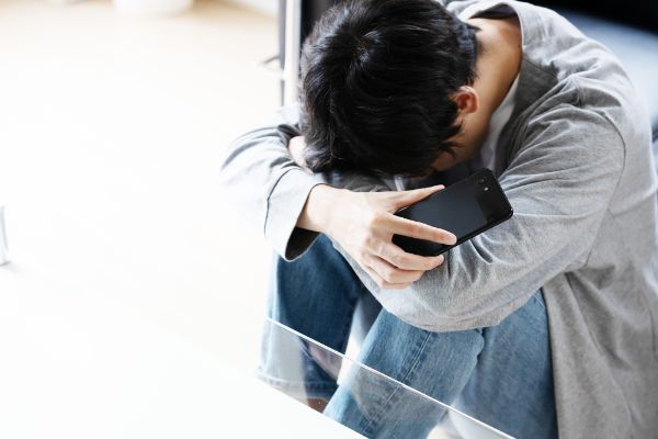 別れ話で泣く男の心理とは?泣かせたときの上手な対処法を経験者が解説 – Rammu(ラミュー)|恋に迷えるあなたに、次の一歩を。