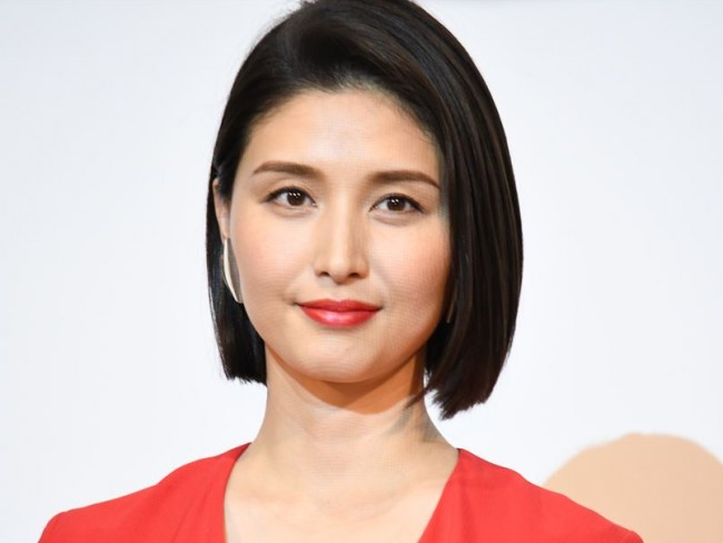 橋本マナミ、新婚夫と婚約破棄寸前の過去!? ケンカのもとになった問題発言とは?/2020年3月28日 - エンタメ - ニュース - クランクイン!