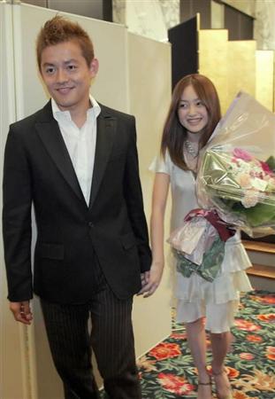 お笑い芸人スピードワゴン 井戸田潤 元妻の安達祐実セクシー写真集に複雑?「俺の許可取らないで…」 | ガールズちゃんねる - Girls Channel -