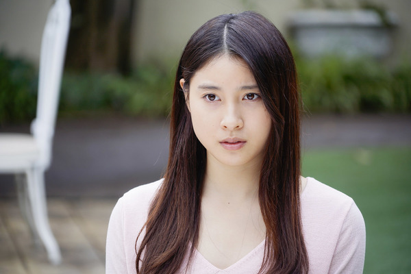 土屋太鳳、未知の領域に挑戦「やってみないと分からない」『哀愁しんでれら』 | cinemacafe.net