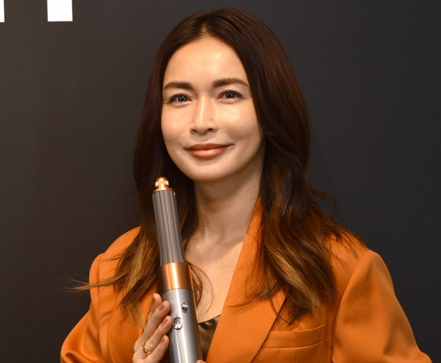 長谷川京子“変化”に前向き 賛否も受け止め「楽しいことしかない」(オリコン) - Yahoo!ニュース