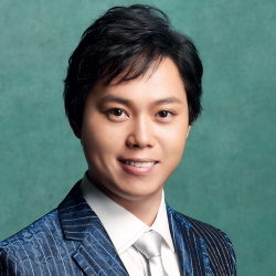 三山ひろしの学歴と経歴|出身高校大学や中学校の偏差値|実家が貧乏だった! | 芸能人の学歴や有名人の高校・大学情報は芸能人有名人学歴偏差値.com