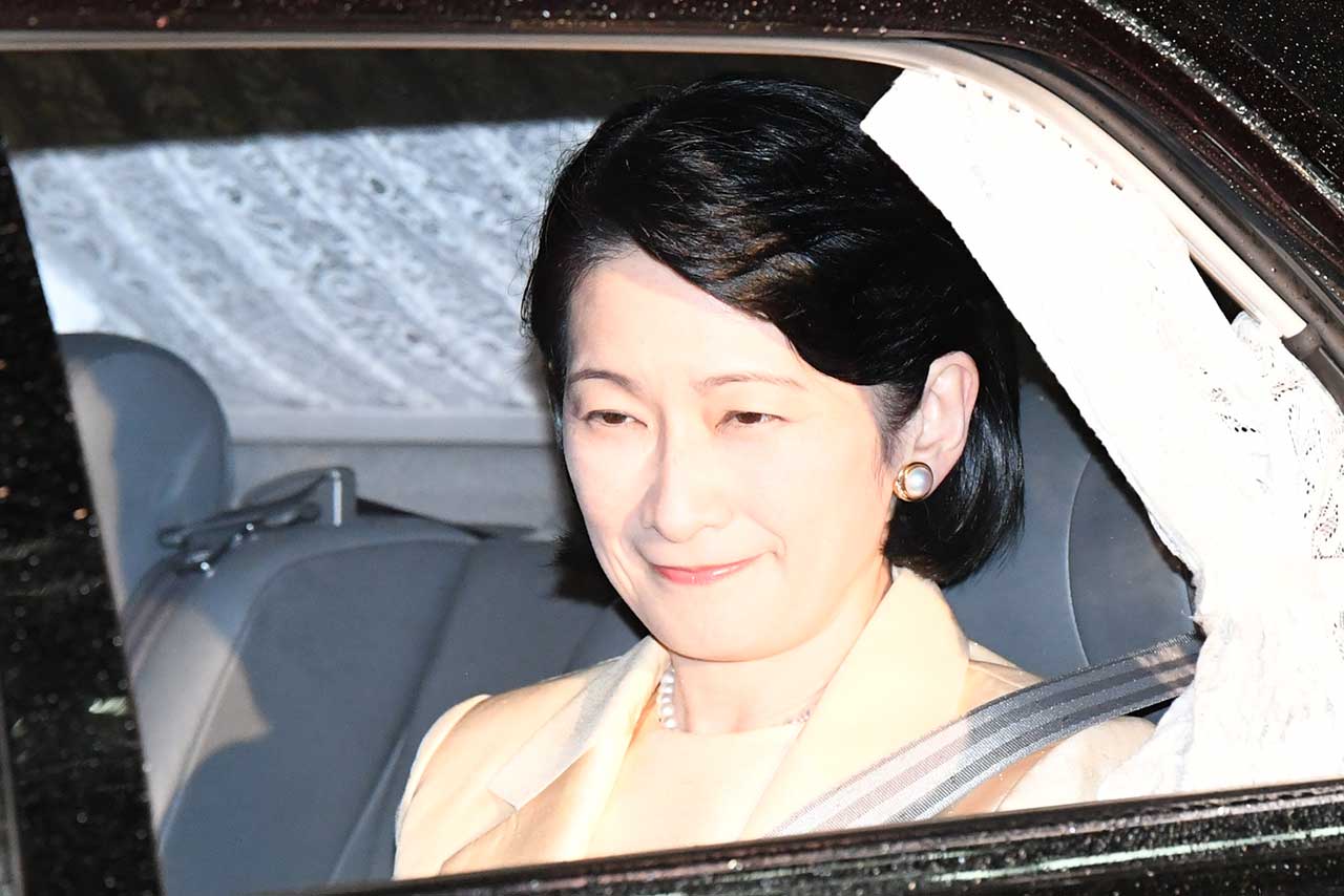 秋篠宮家ネット上批判に紀子さまご憔悴 (週刊女性PRIME) - LINE NEWS