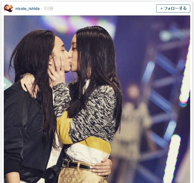 菜々緒と石田ニコルが女性同士の濃厚キス写真を公開|シネマトゥデイ