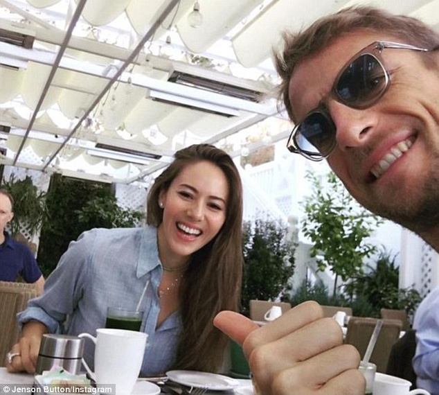 道端ジェシカとジェンソン・バトン、離婚! : F1通信