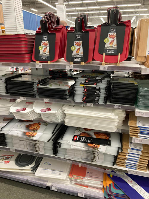 小室眞子さん利用の雑貨小売店をリポート 現地では「クーポンの店」で有名 - ラララ西海岸 from LA - 趣味・旅コラム : 日刊スポーツ