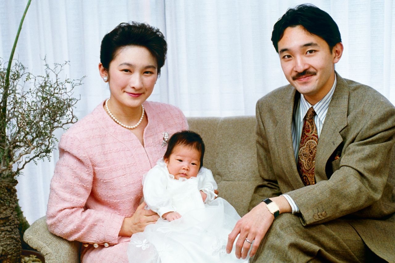 眞子さまご婚約！ 秘蔵グラフで振り返る、恋実るまでの25年 | 週刊女性PRIME