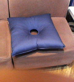 ケツの穴の大きい男 : 構成作家、高須光聖の日常をお届けします