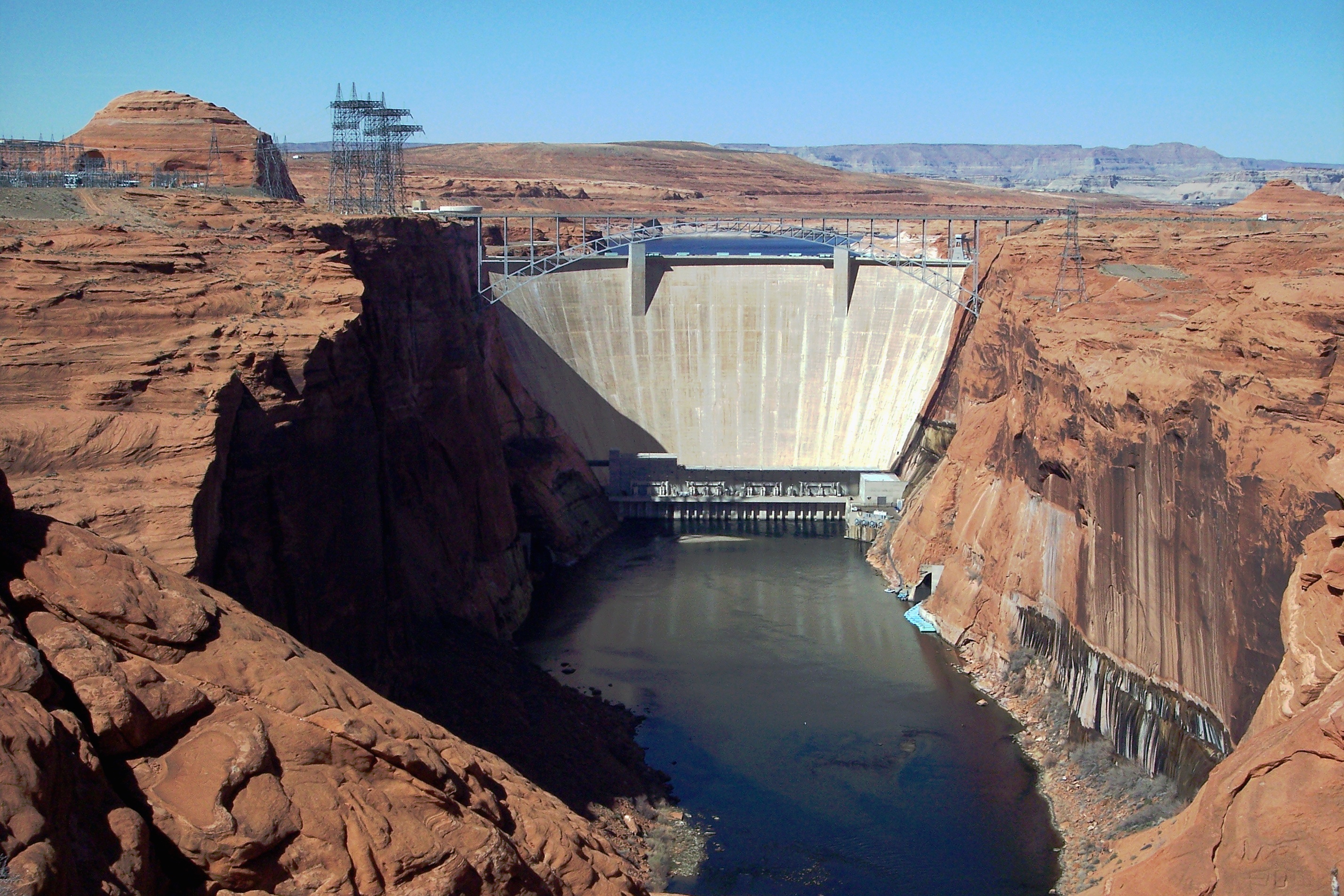 breaking-massive-explosion-with-fire-rocks-hoover-dam-near-las-vegas