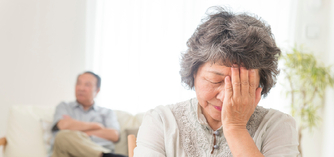 熟年離婚に至る10の原因や兆候を紹介|離婚したい人が事前に知るべき事|離婚弁護士ナビ