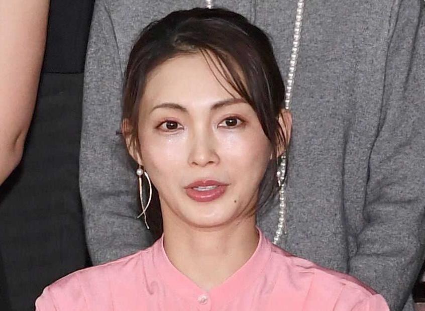 昨年第2子出産の押切もえ ピラティスの美しすぎる空中一直線姿勢に感嘆の声「身体のラインが」/芸能/デイリースポーツ online