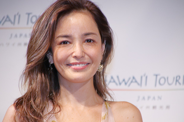 画像】モデル・梨花、ハワイ移住は「息子のため。良いスクールに出会うことができたから」と決断 1/4 - Peachy -