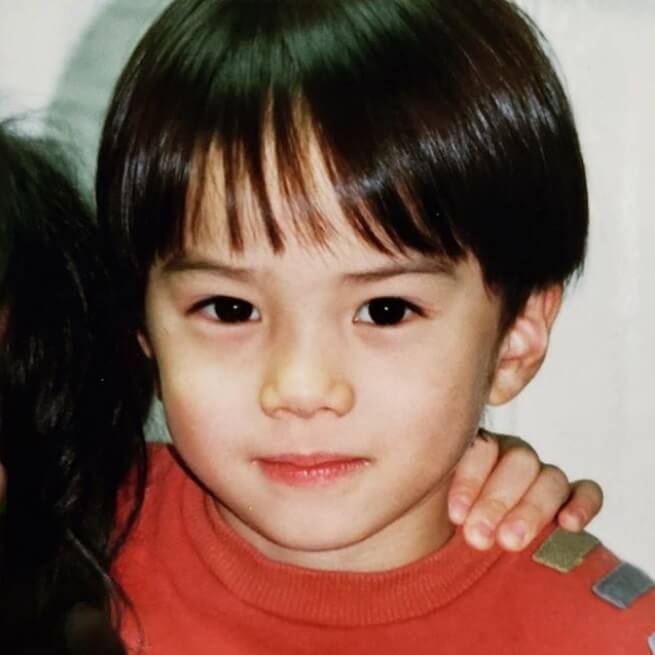 市原隼人、幼少期の写真がイケメンだと話題に「ちっちゃいときから顔ができてる」(1ページ目) - デイリーニュースオンライン