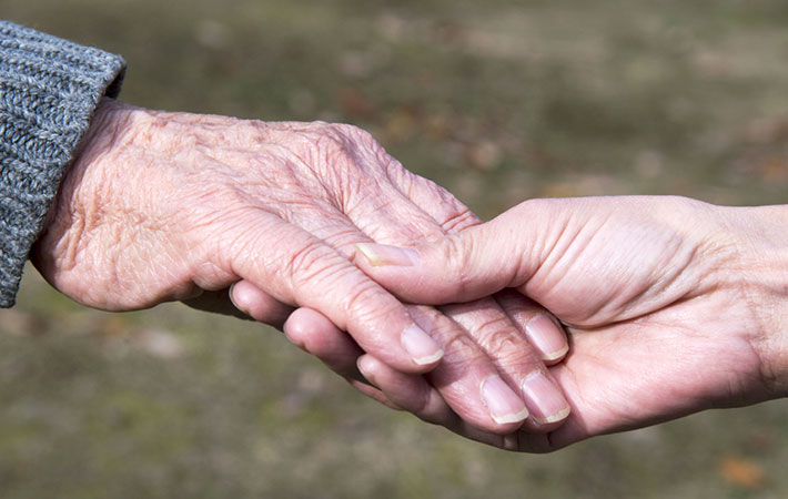 結婚４５年の老夫婦に聞いた『夫婦円満』の秘訣 「分かりやすい」「勉強になる」 – grape [グレイプ]