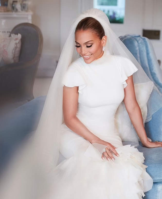 Jennifer Lopez Shares Official Photos From Her Lavish Wedding In ...