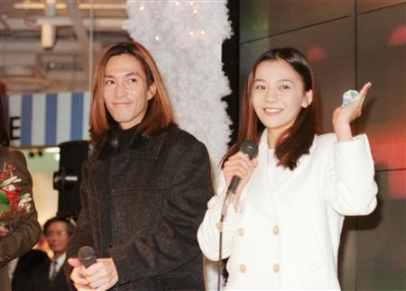 小室哲哉と華原朋美の破局の原因は度重なる浮気だった?!のか?|エントピ