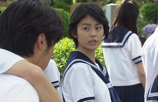 本仮屋ユイカの顔変わった整形外科で目を変えた?金八先生の時と違う! | 芸能人!ビフォーアフター!