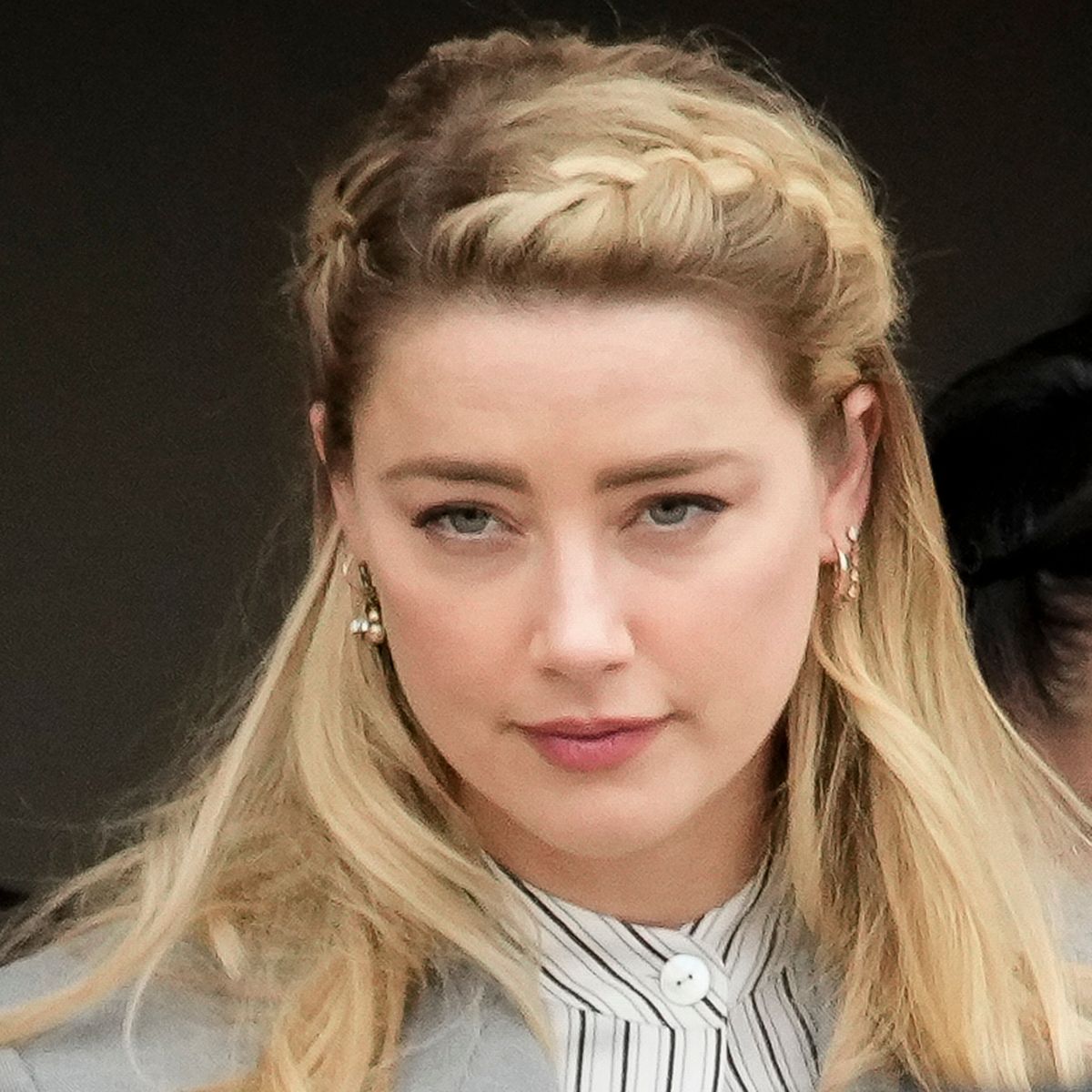 Top Cosmetic Surgeon Says Amber Heard Has The Most Perfect Face With Strikingly Balanced 1547