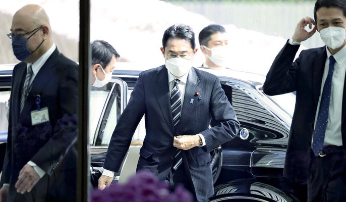 岸田首相「弔問外交」を開始、午後にハリス副大統領らと会談 : 読売新聞オンライン