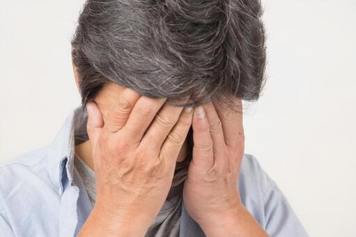 シニア夫婦 困るの写真素材｜写真素材なら「写真AC」無料（フリー）ダウンロードOK