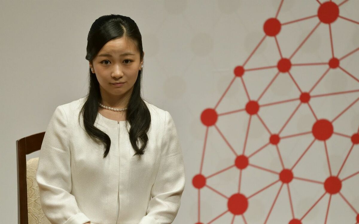 佳子さま24歳 紀子さまと眞子さまは「家族として非常に難しい状況の中に」 | 文春オンライン