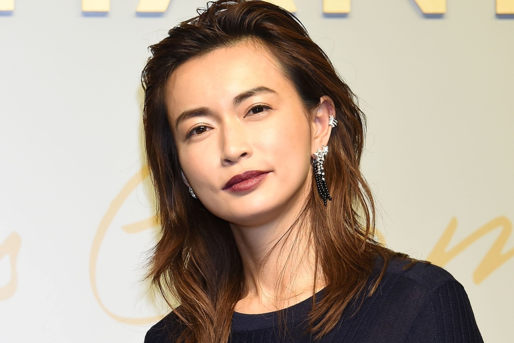 Netflixオリジナルドラマで話題に】長谷川京子の17年分の変化がスゴい。 | FORZA  STYLE｜ファッション＆ライフスタイル[フォルツァスタイル]