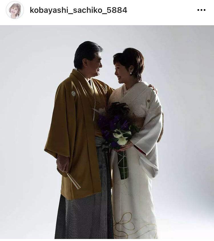 小林幸子、8歳年下夫と顔出し夫婦ショット公開 結婚10周年で「挙式を致しました」 : スポーツ報知