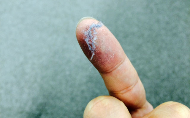 ホコリってどこからくるの？ なぜグレーなの？ 対処法は？ – grape [グレイプ]