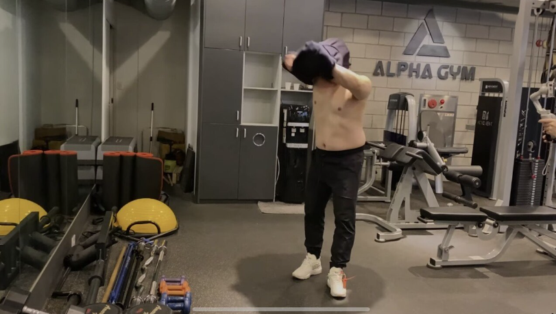 This image has an empty alt attribute; its file name is img.png