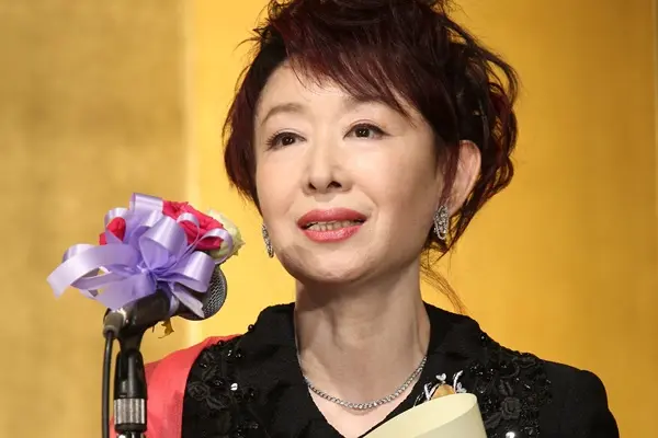 三田佳子「もうお金ないの…」高橋祐也容疑者のタカリ地獄 | 女性自身