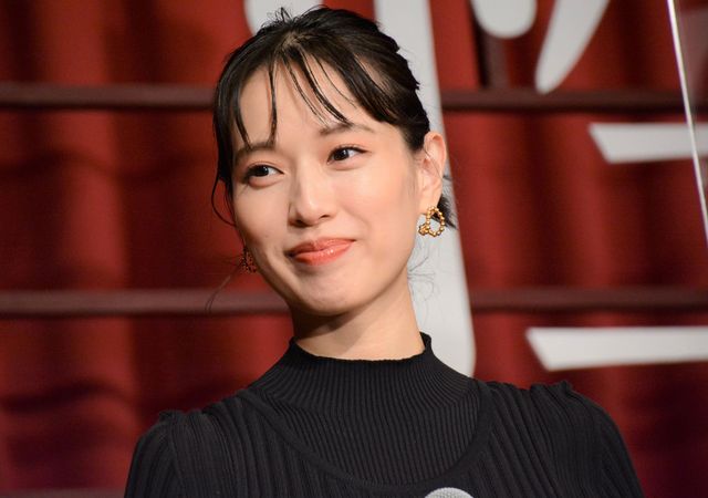 戸田恵梨香、34歳になっても「門限は6時半」｜シネマトゥデイ